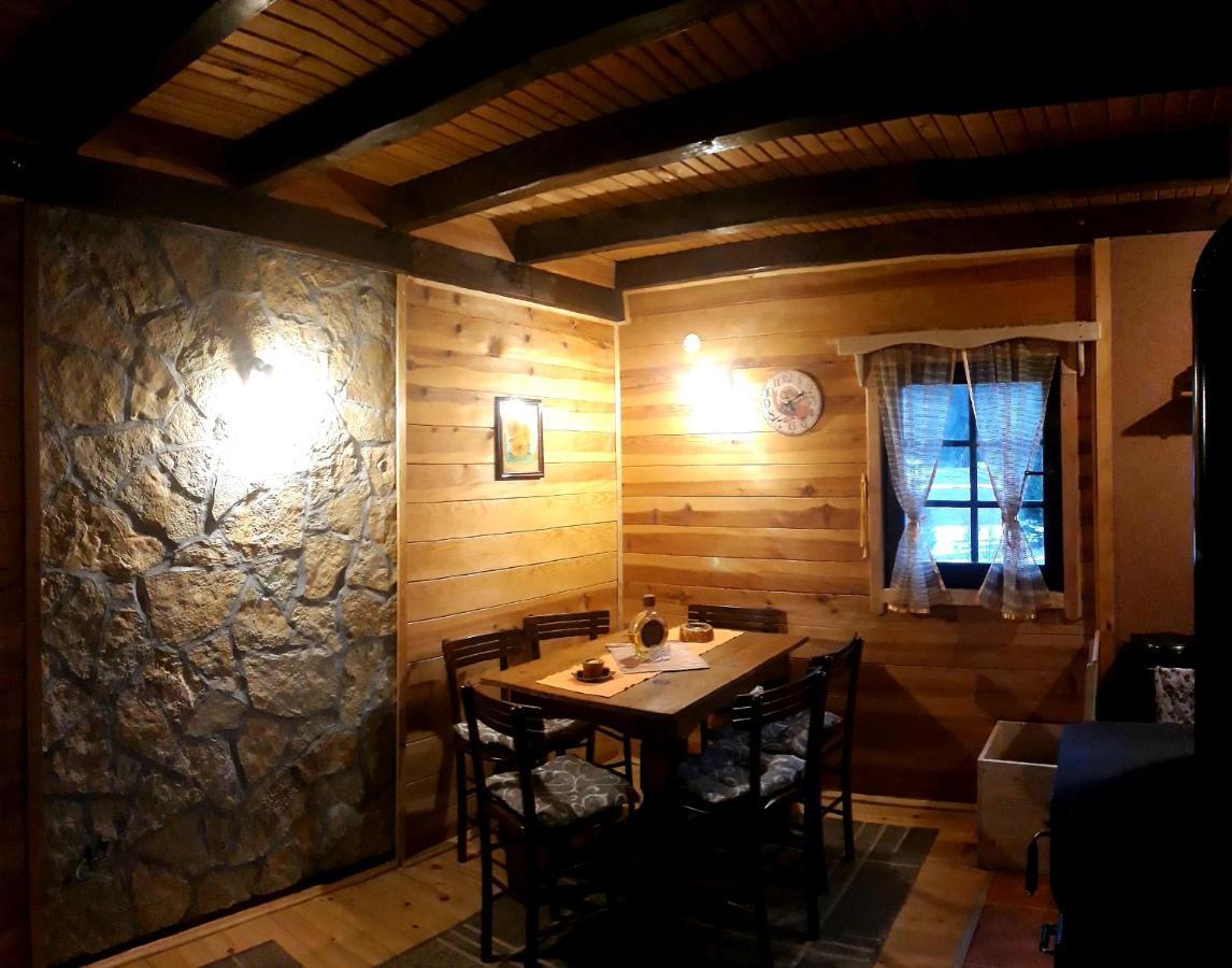Brvnare Na Brdu Villa Sljivovica  Ngoại thất bức ảnh